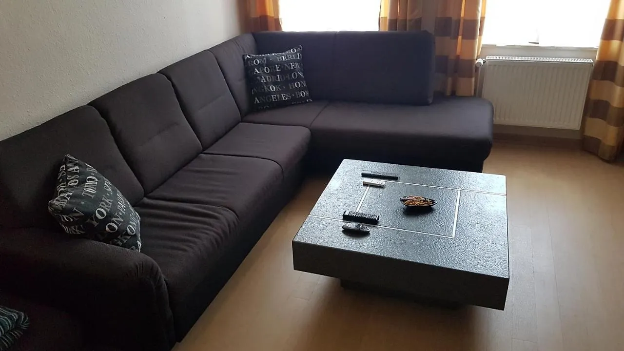 Schöne saubere 2-Zimmer-Wohnung für Messen oder sonstigen Zeiten Hannover Apartment